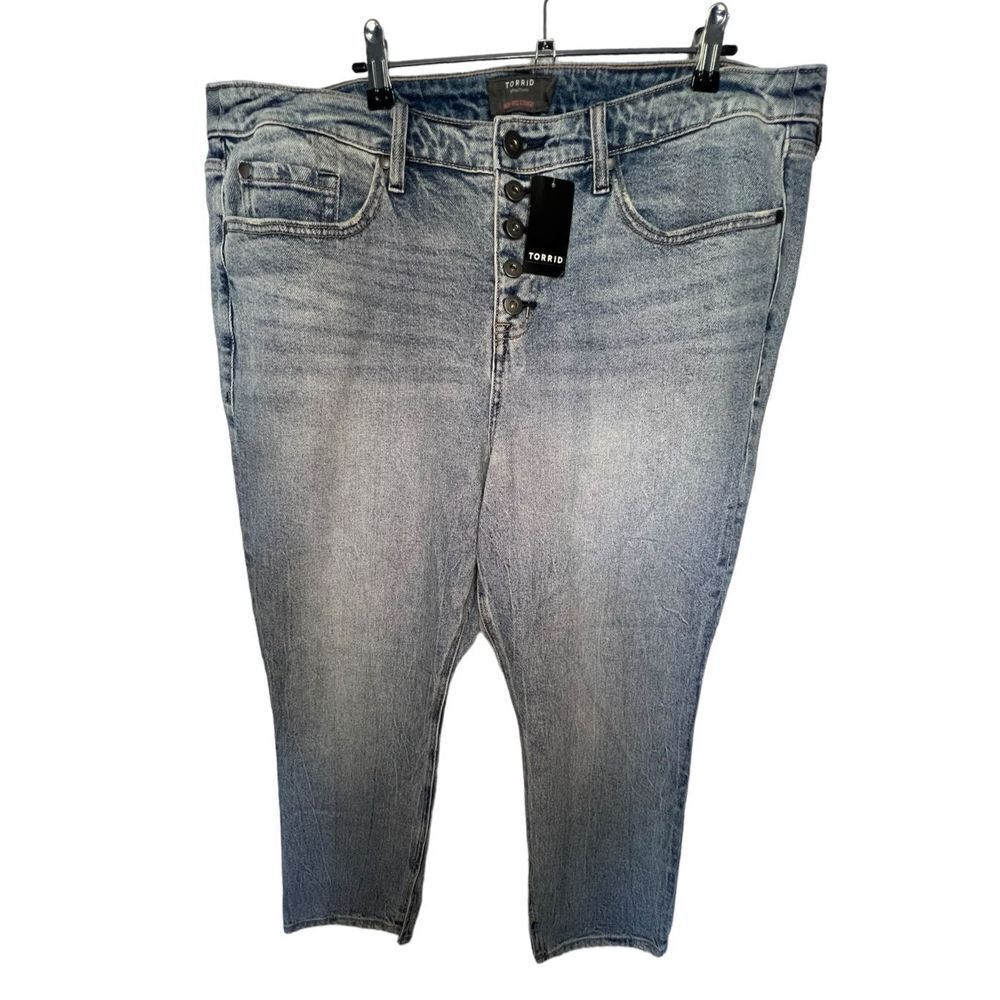 NWT Torrid Light Wash Straight Leg High Waist Denim Jeans With Slits